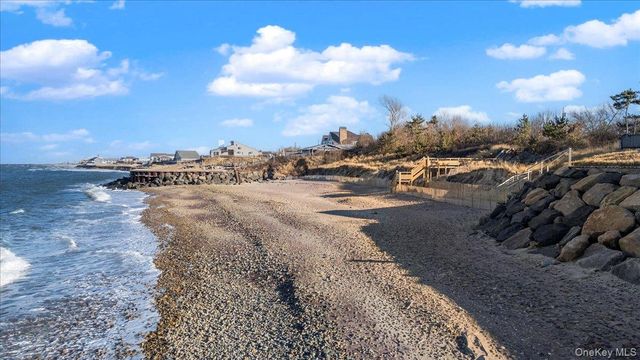 112 Soundview Drive, Montauk, NY 11954
