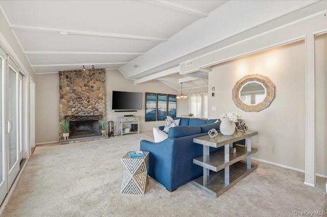 112 Soundview Drive, Montauk, NY 11954