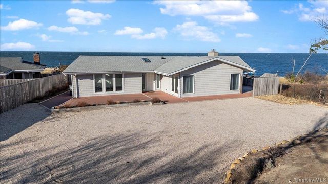 112 Soundview Drive, Montauk, NY 11954