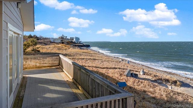112 Soundview Drive, Montauk, NY 11954