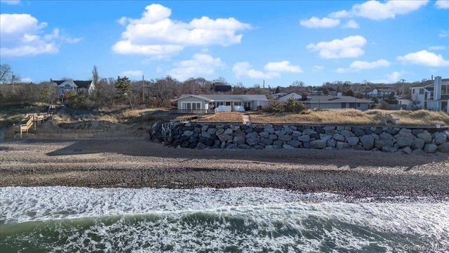 112 Soundview Drive, Montauk, NY 11954