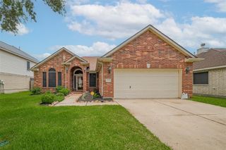 17215 Stratford Green Drive, Sugar Land, TX 77498