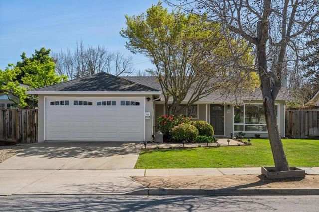 2825 Washington Avenue, Redwood City, CA 94061