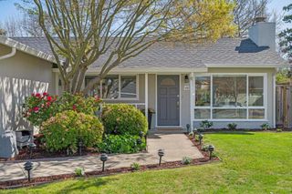 2825 Washington Avenue, Redwood City, CA 94061