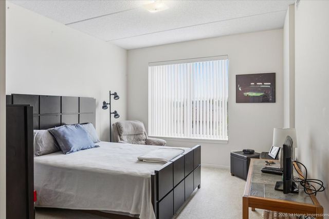9530 Cook Avenue 411, Oak Lawn, IL 60453