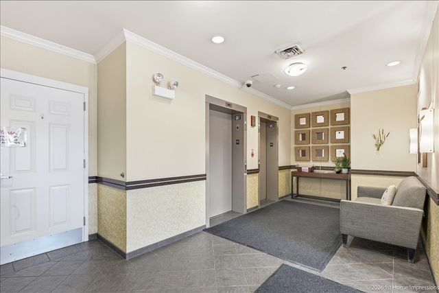 9530 Cook Avenue 411, Oak Lawn, IL 60453