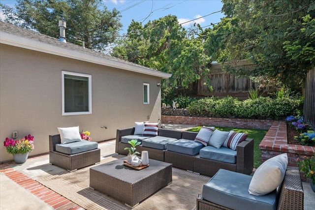 1720 Maryland Street, Redwood City, CA 94061