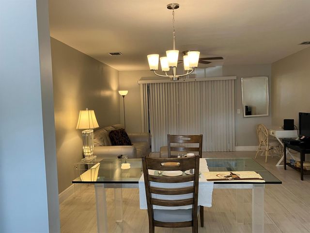 214 DOWN EAST Lane, Lake Worth, FL 33467