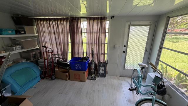 214 DOWN EAST Lane, Lake Worth, FL 33467