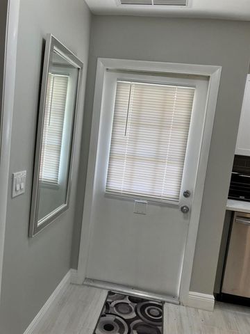214 DOWN EAST Lane, Lake Worth, FL 33467