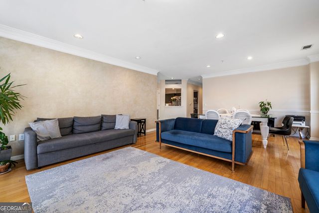 3334 Peachtree Road NE 112, Atlanta, GA 30326