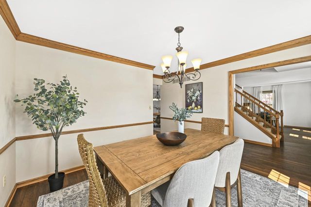 150 Fairfield COURT, Oak Creek, WI 53154