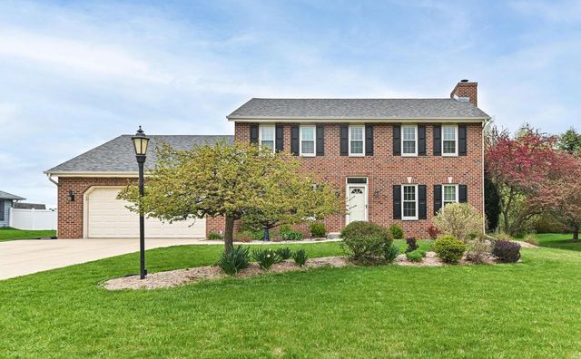 150 Fairfield COURT, Oak Creek, WI 53154