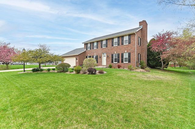 150 Fairfield COURT, Oak Creek, WI 53154