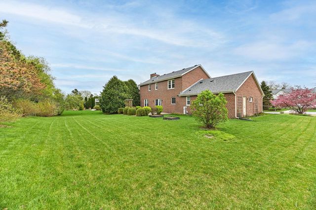 150 Fairfield COURT, Oak Creek, WI 53154