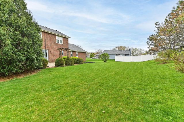 150 Fairfield COURT, Oak Creek, WI 53154