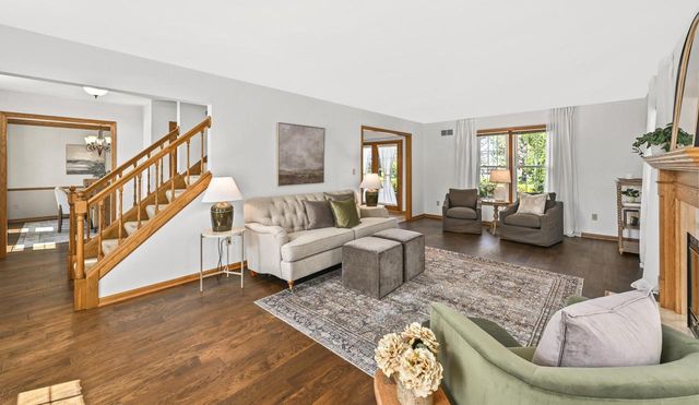 150 Fairfield COURT, Oak Creek, WI 53154