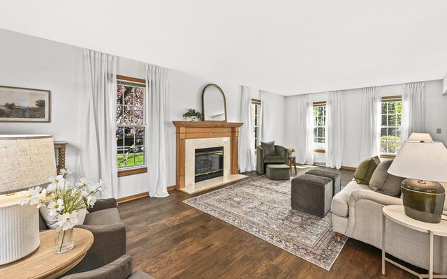 150 Fairfield COURT, Oak Creek, WI 53154