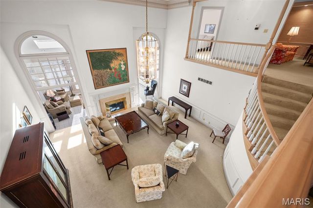 260 Carlyle Lake Drive, Creve Coeur, MO 63141