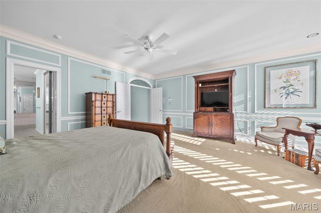 260 Carlyle Lake Drive, Creve Coeur, MO 63141