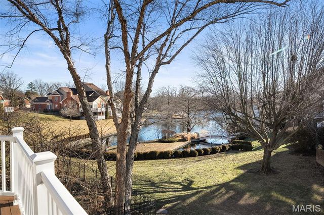 260 Carlyle Lake Drive, Creve Coeur, MO 63141