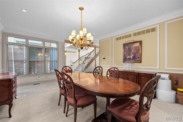 260 Carlyle Lake Drive, Creve Coeur, MO 63141