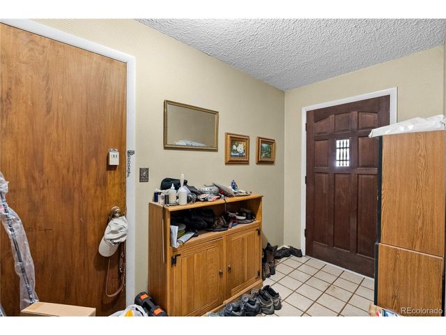 4606 La Cresta Dr, Colorado Springs, CO 80918