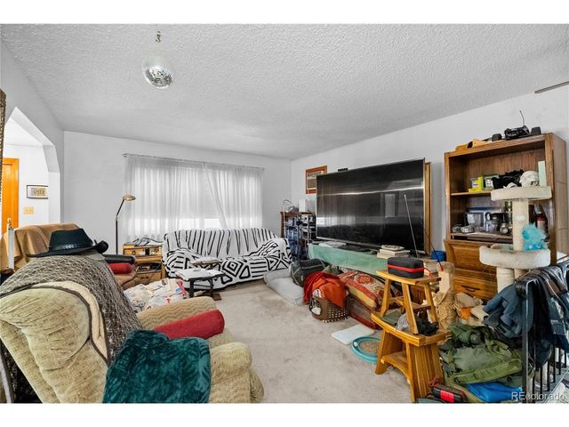 4606 La Cresta Dr, Colorado Springs, CO 80918