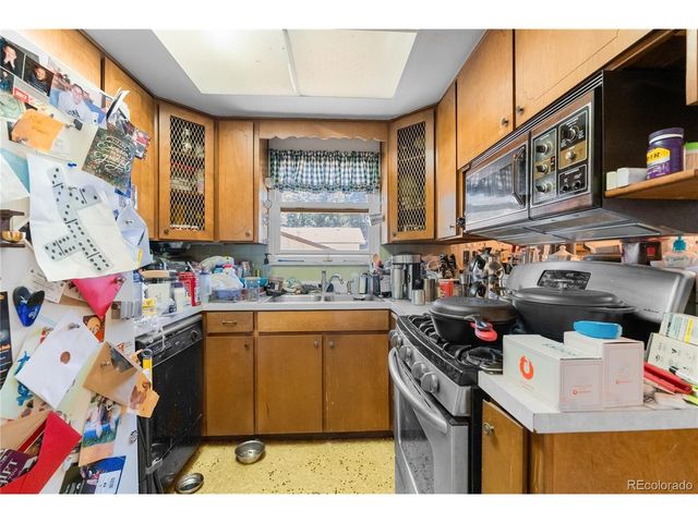 4606 La Cresta Dr, Colorado Springs, CO 80918