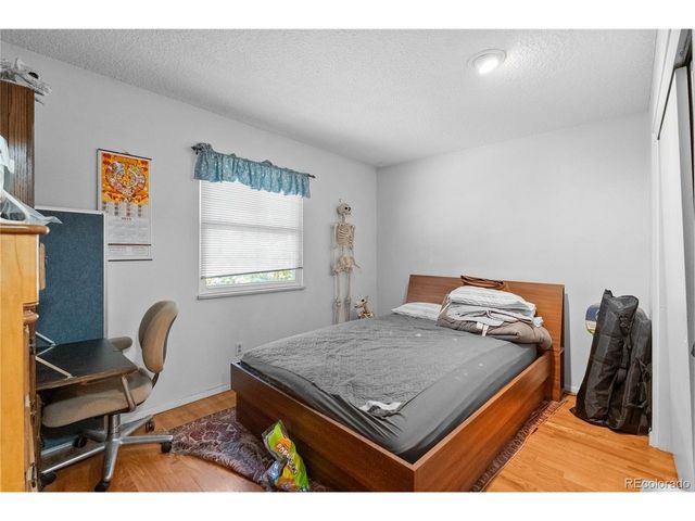 4606 La Cresta Dr, Colorado Springs, CO 80918