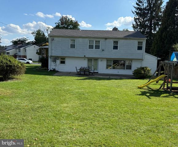 3102 HATTON RD, Baltimore, MD 21208