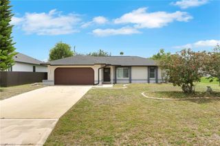 1628 SW 12th LN, Cape Coral, FL 33991