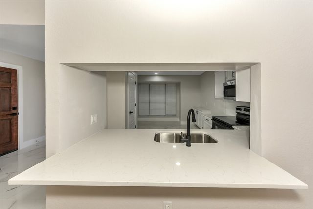 2549 Creekwood Lane, Fort Worth, TX 76123