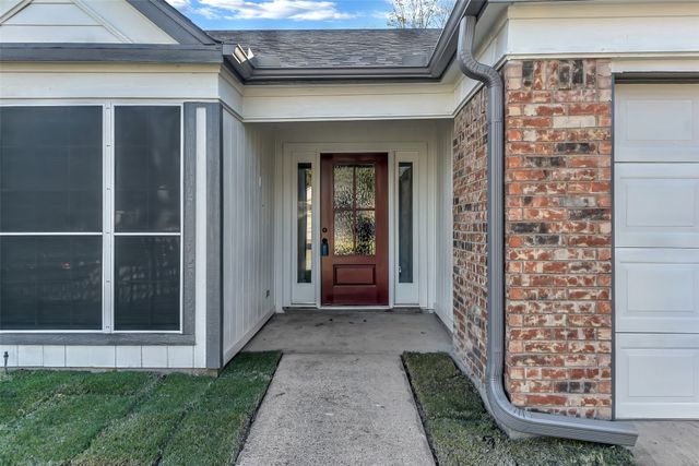 2549 Creekwood Lane, Fort Worth, TX 76123