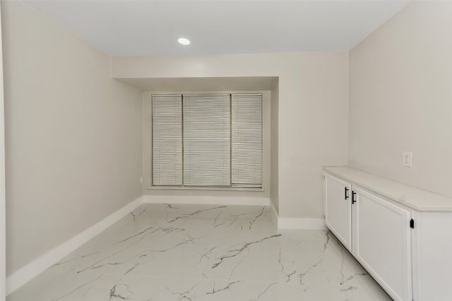 2549 Creekwood Lane, Fort Worth, TX 76123