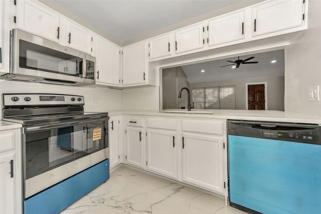 2549 Creekwood Lane, Fort Worth, TX 76123