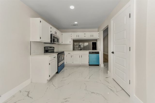 2549 Creekwood Lane, Fort Worth, TX 76123