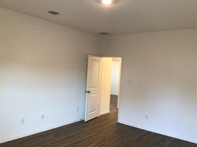 565 Big Rocky BND, Georgetown, TX 78626