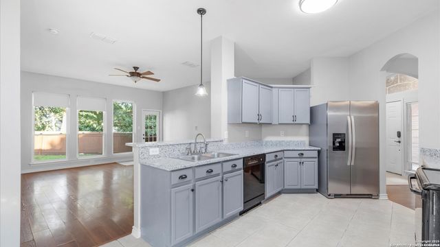 2812 Berry Patch, Schertz, TX 78154
