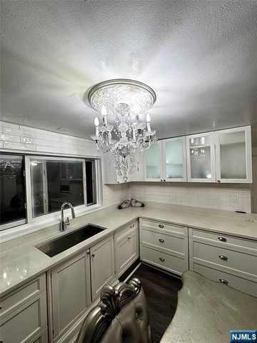 287 E 27th Street, Paterson, NJ 07514