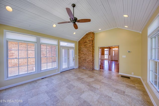 7809 Webster Drive, Knoxville, TN 37938