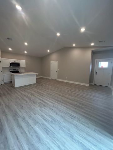 12942-12944 E Blake St, Wichita, KS 67230