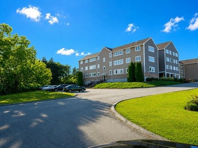 36 Dunham Road 110, Beverly, MA 01915