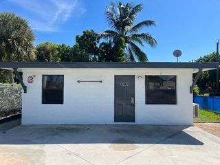 1078 Peak Road, Lake Worth, FL 33462