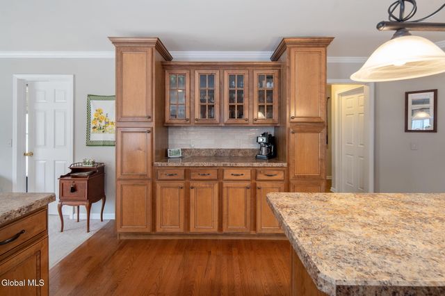 6655 Fuller Station Road, Guilderland, NY 12009