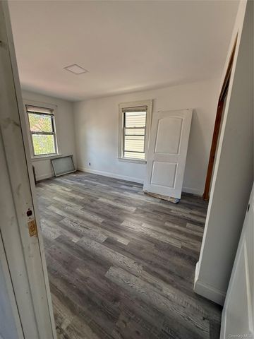 88-30 79th Avenue, Glendale, NY 11385