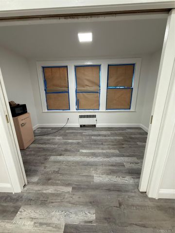 88-30 79th Avenue, Glendale, NY 11385