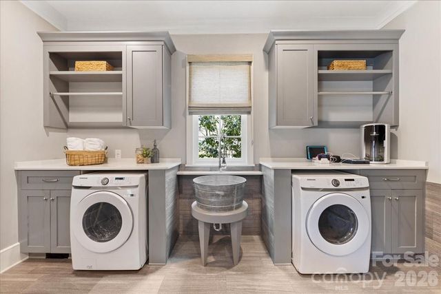 2800 Wintergreen Drive, Charlotte, NC 28211