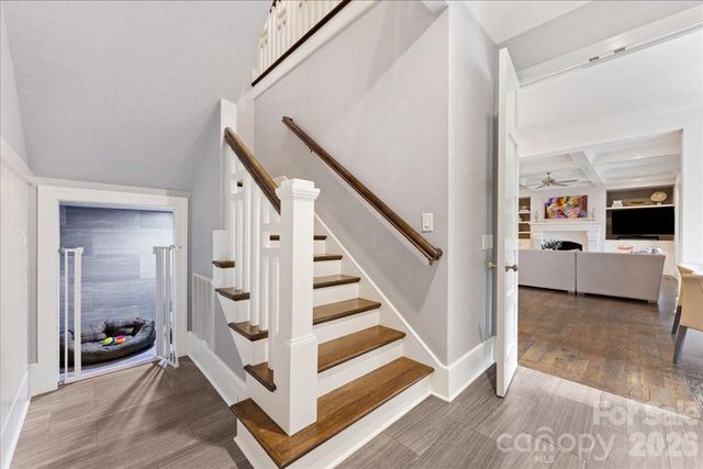 2800 Wintergreen Drive, Charlotte, NC 28211