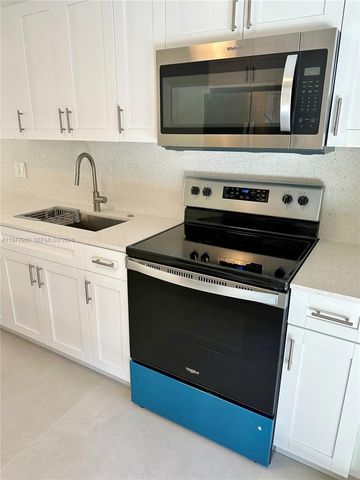 12125 NE 7th Ave, North Miami, FL 33161